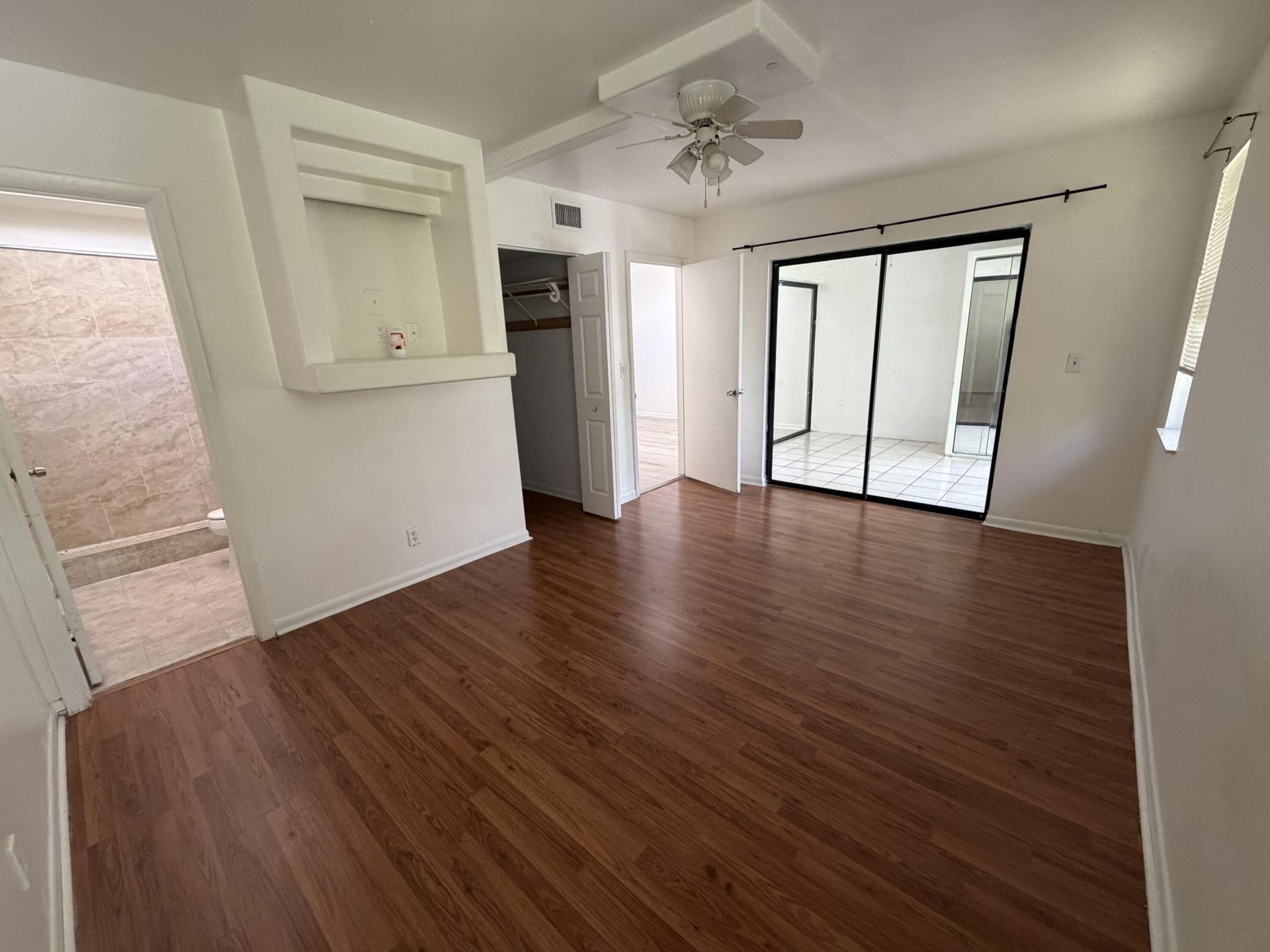 8773 Shadow Wood Boulevard, Unit 303, Coral Springs, FL 33071 Photo