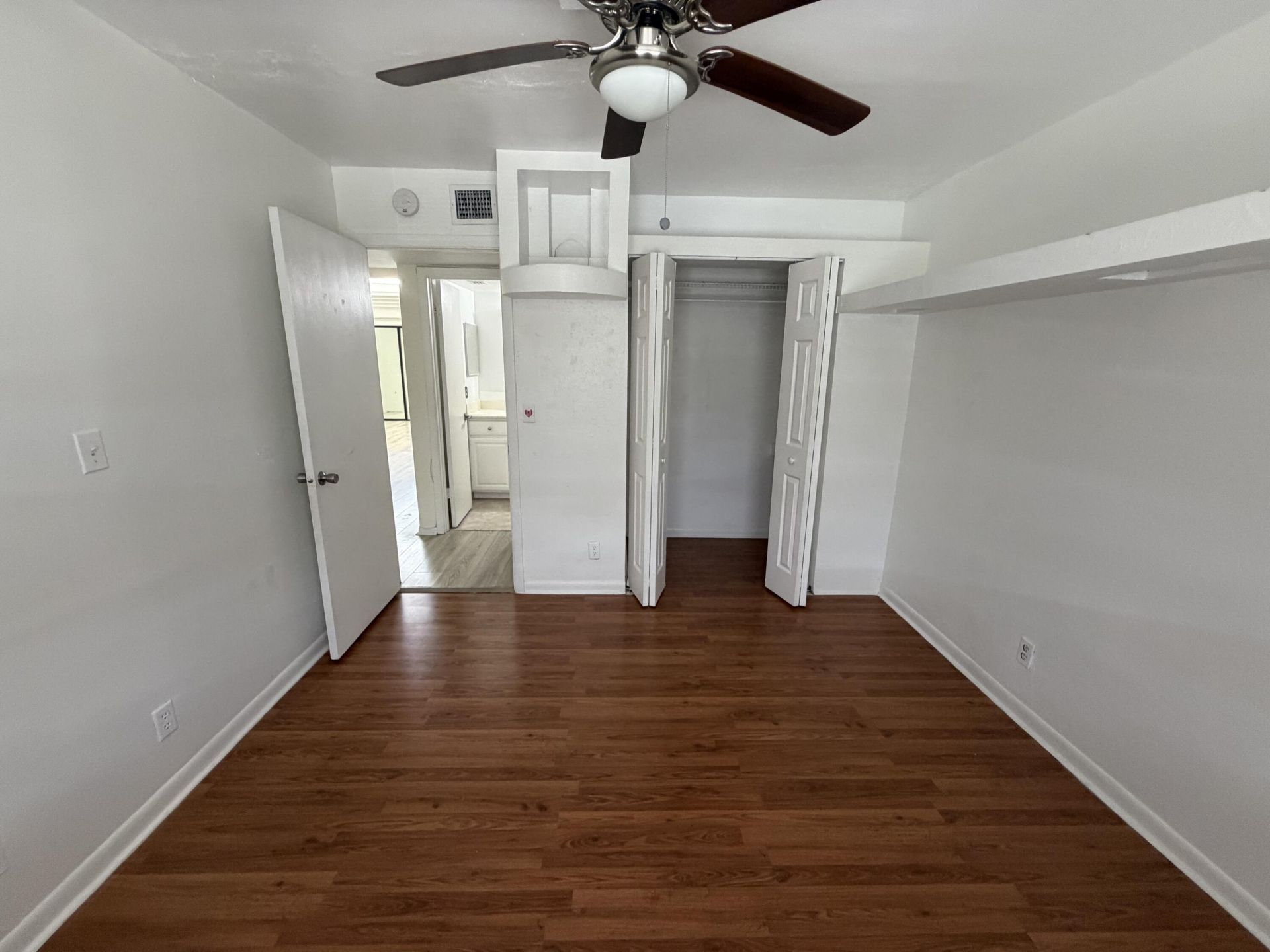 8773 Shadow Wood Boulevard, Unit 303, Coral Springs, FL 33071 Photo