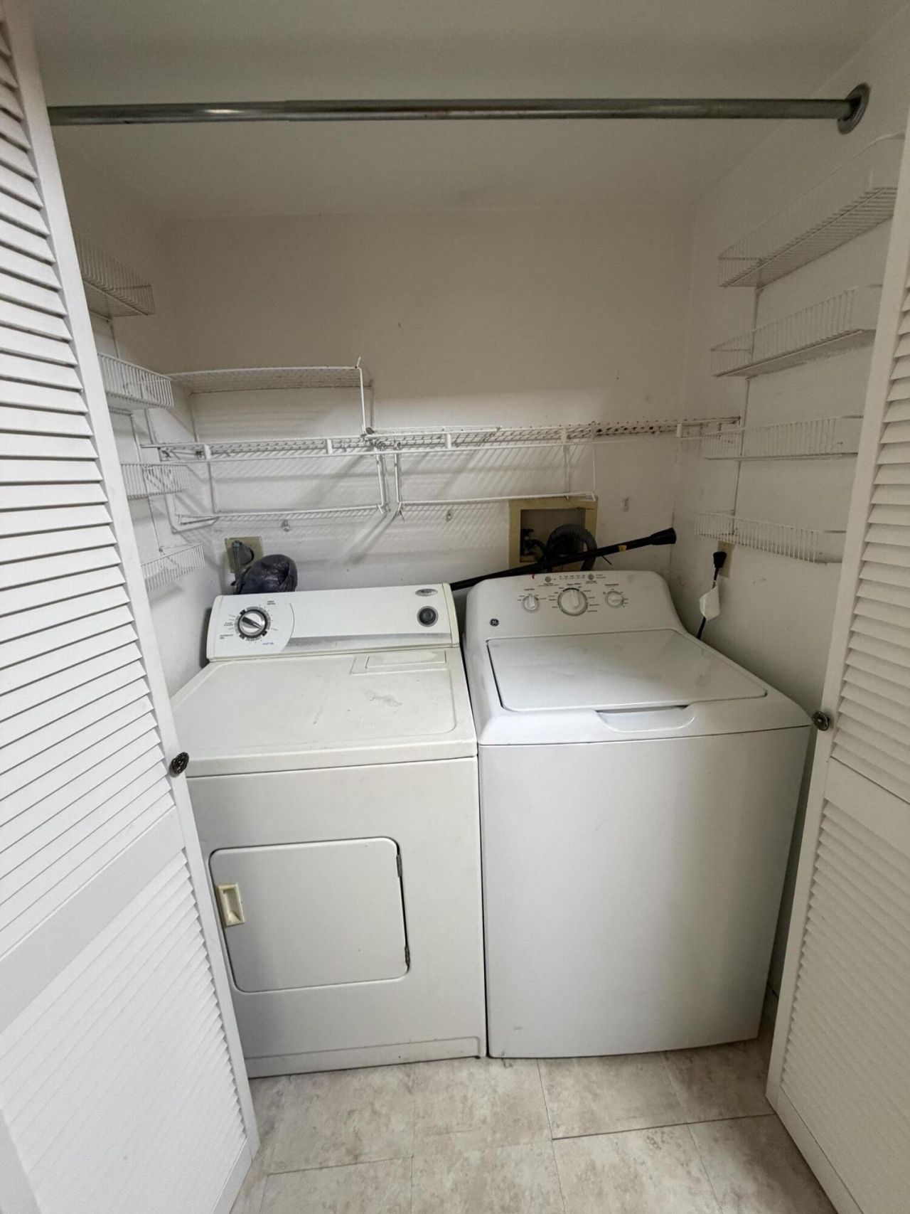 8773 Shadow Wood Boulevard, Unit 303, Coral Springs, FL 33071 Photo
