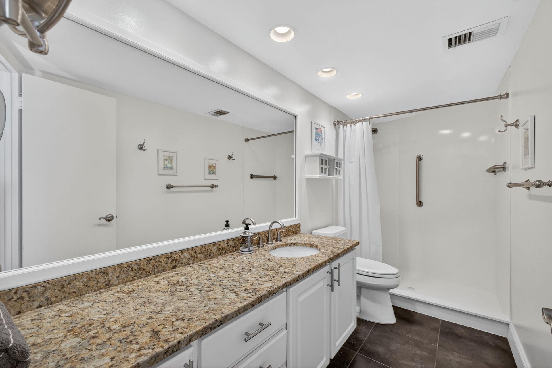 2800 N Ocean Drive, Unit A-3a, Singer Island, FL 33404 Photo
