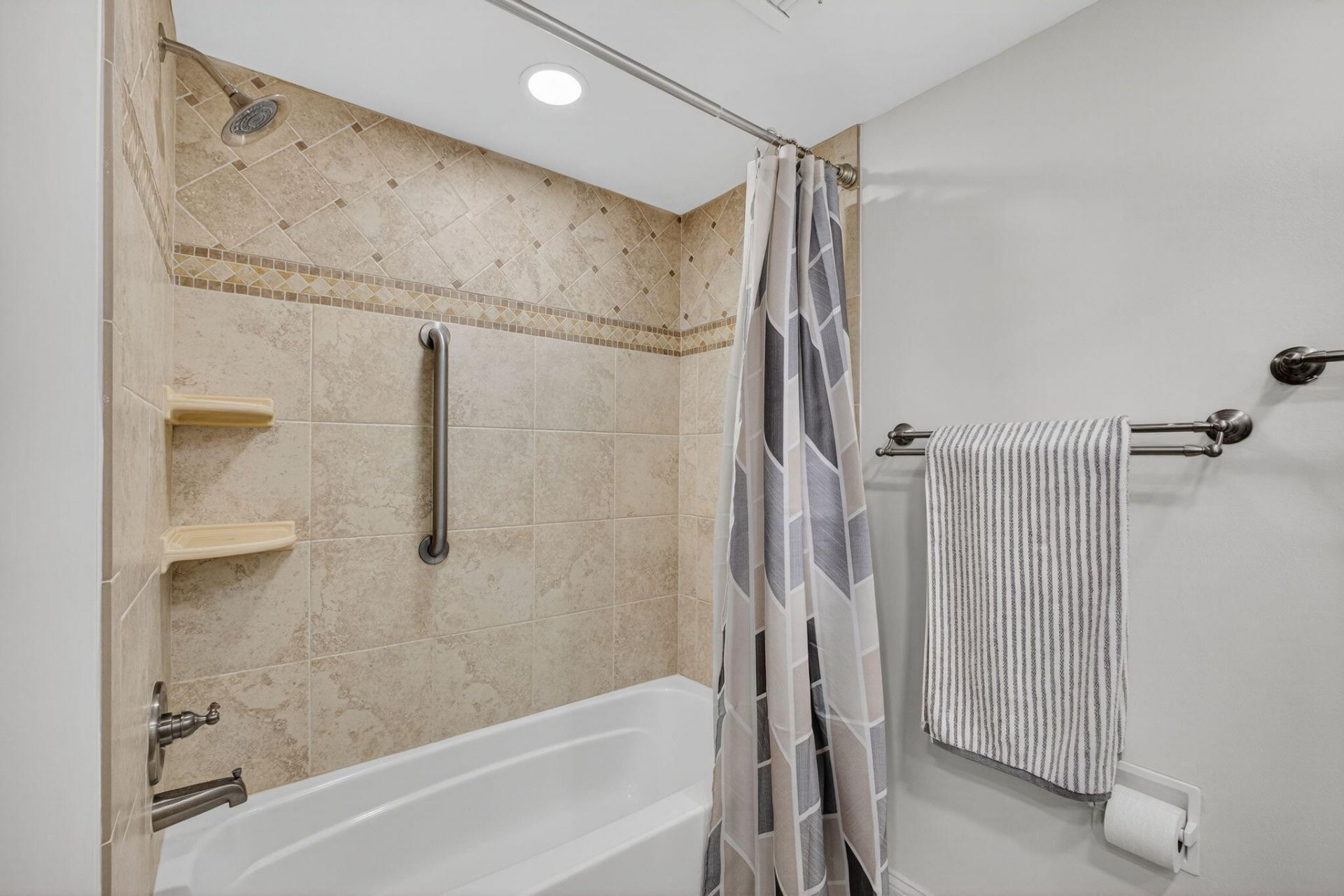 2800 N Ocean Drive, Unit A-3a, Singer Island, FL 33404 Photo