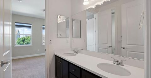 262 W Huntington Ave, Mountain House, CA 95391 Photo