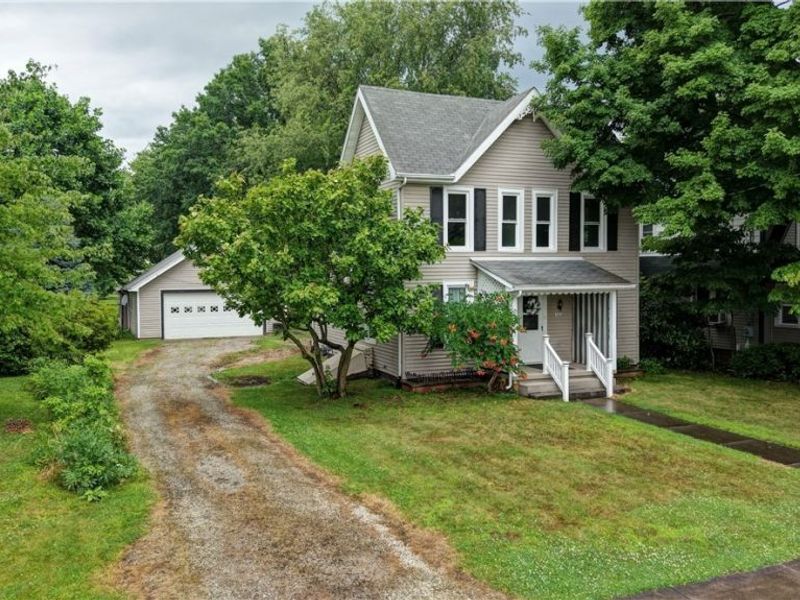 305 Main Street W, Beach City, OH 44608 Photo 2