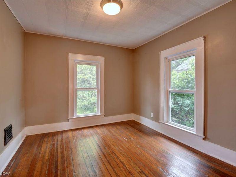 305 Main Street W, Beach City, OH 44608 Photo 21