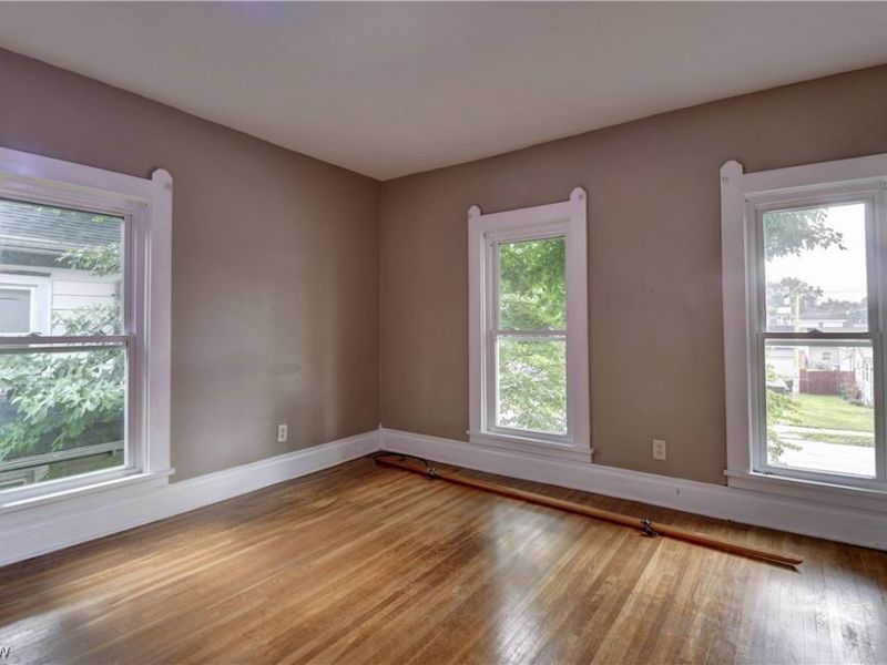 305 Main Street W, Beach City, OH 44608 Photo 22