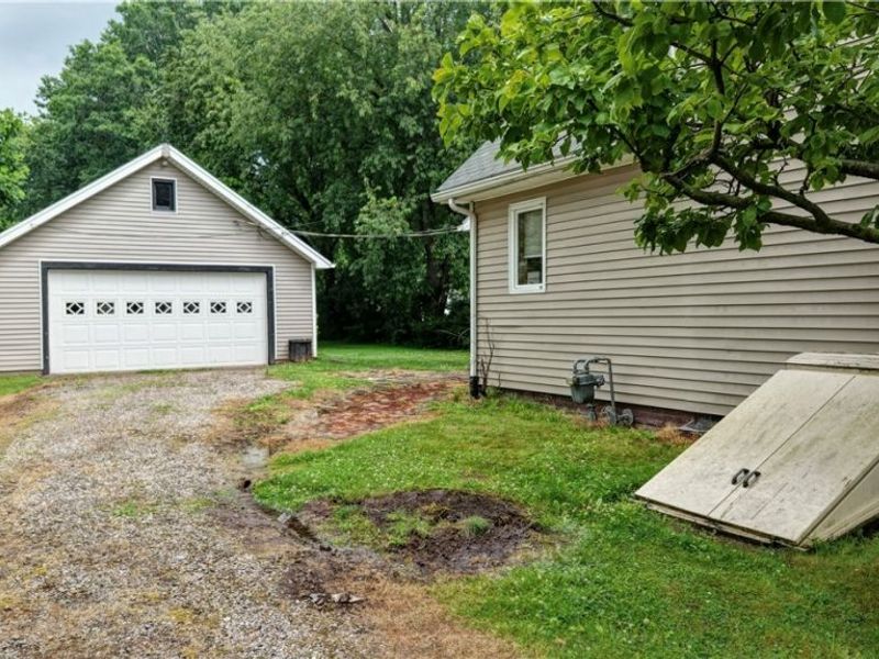 305 Main Street W, Beach City, OH 44608 Photo 30