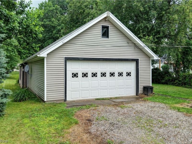 305 Main Street W, Beach City, OH 44608 Photo 31