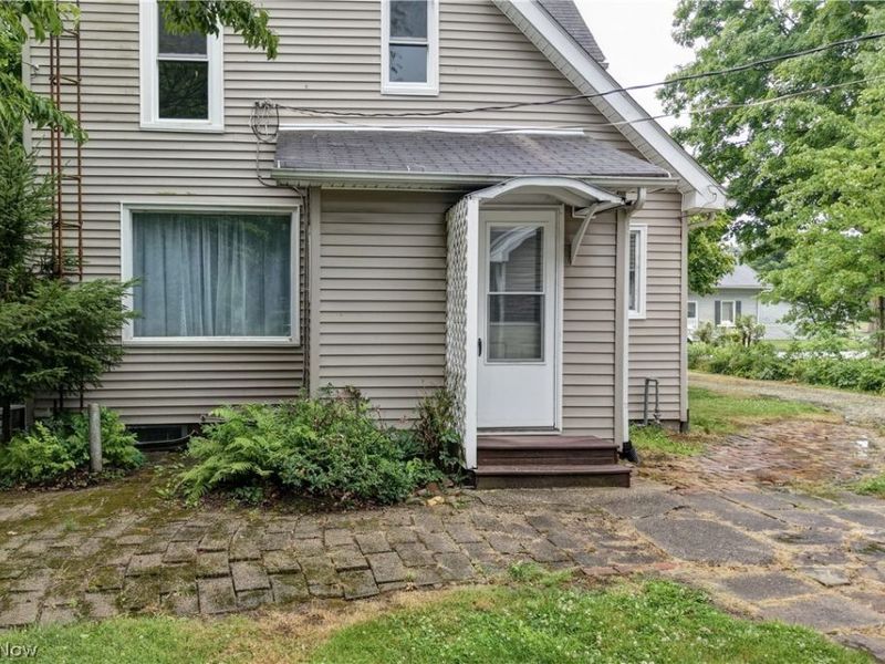 305 Main Street W, Beach City, OH 44608 Photo 35