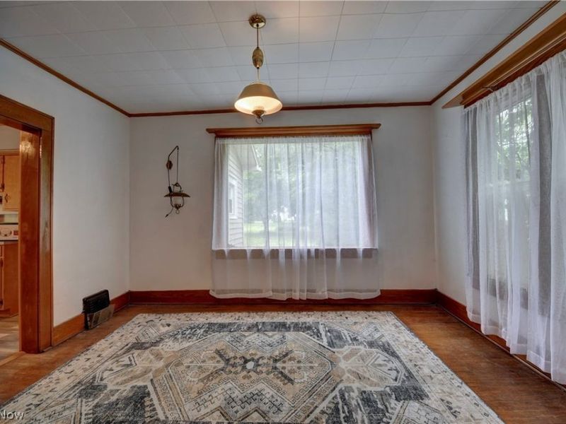 305 Main Street W, Beach City, OH 44608 Photo 8