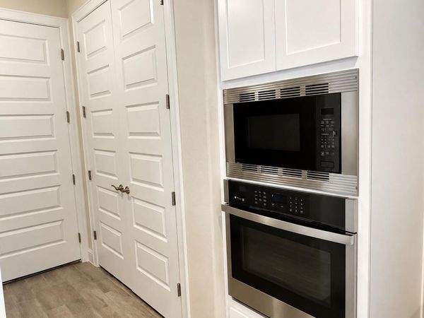 148 Riverhill DR, Georgetown, TX 78628