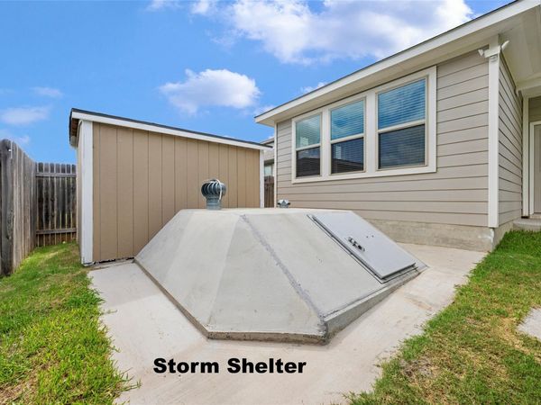 101 Quiet Man DR, Jarrell, TX 76537