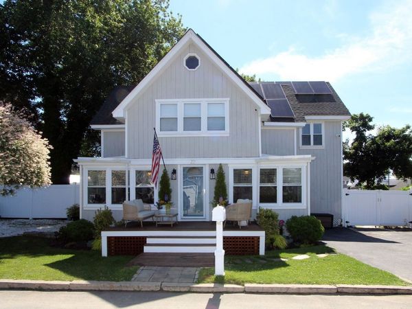 22 Maple Street, Wareham, MA 02571