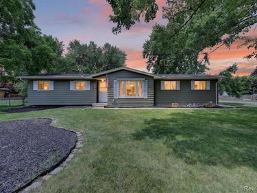 5355 N Seymour Road, Flushing Twp, MI 48433