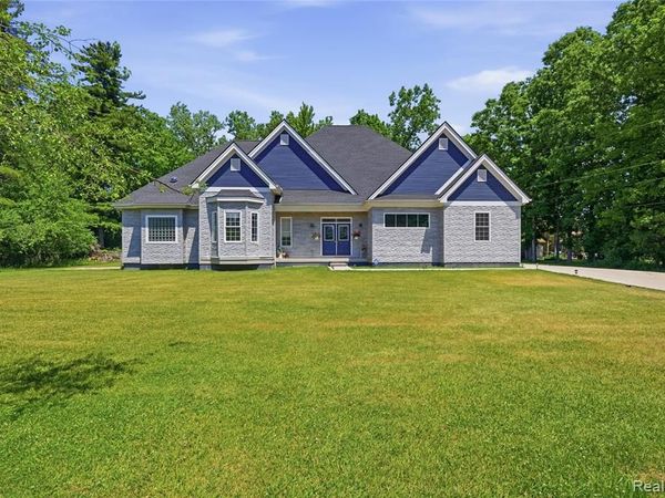 25212 Edgemont Drive , Southfield, MI 48033