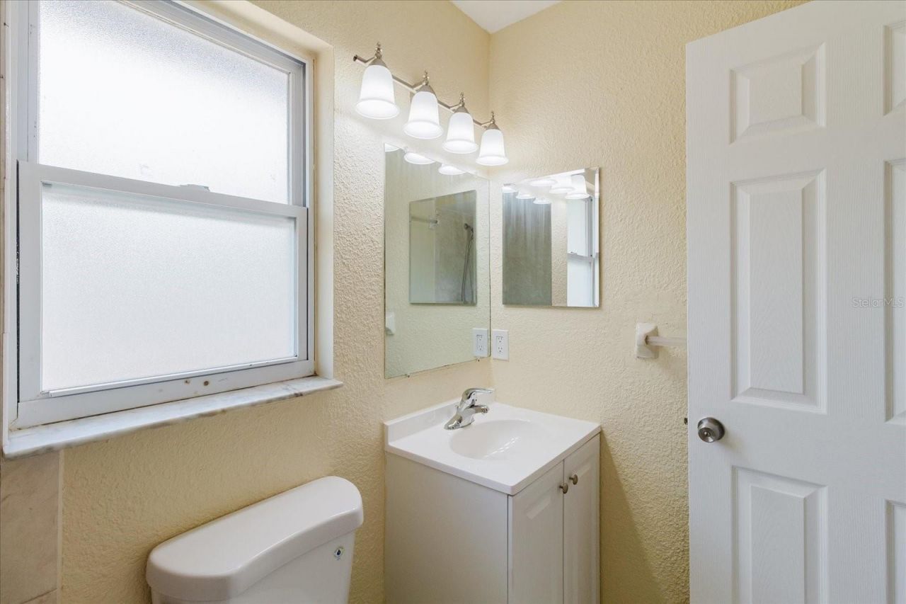1080 Mecca Drive, Sarasota, FL 34234 Photo