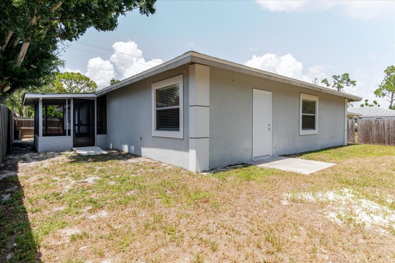 1080 Mecca Drive, Sarasota, FL 34234 Photo