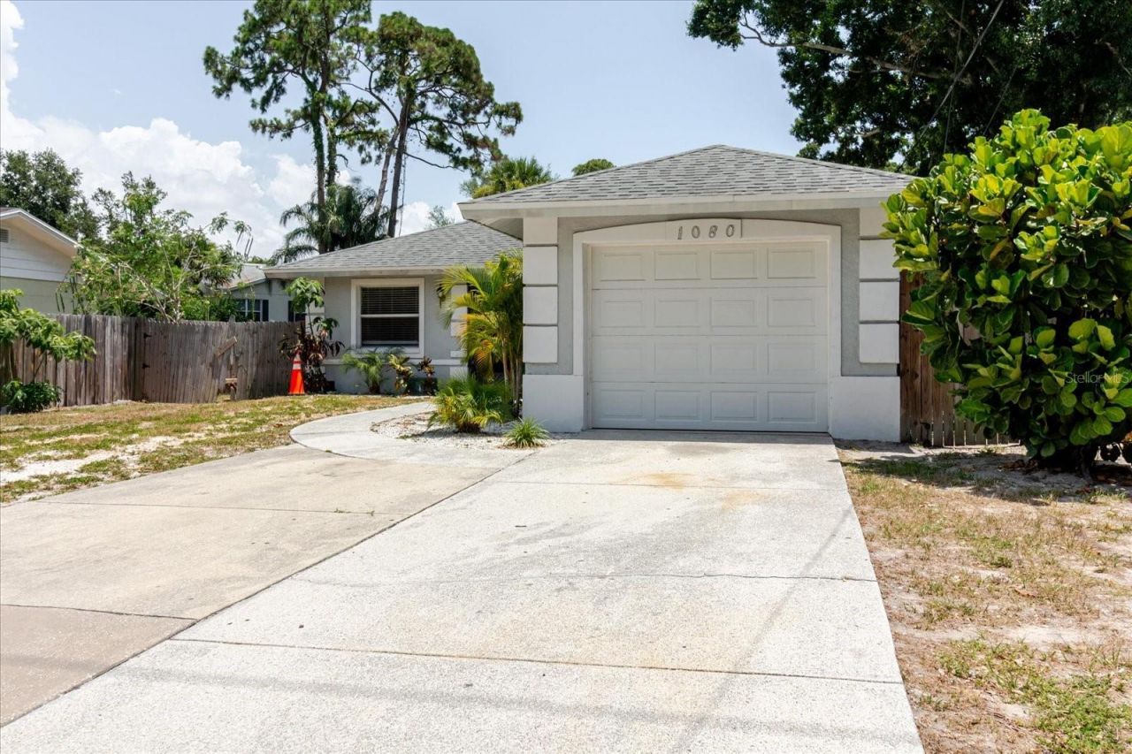 1080 Mecca Drive, Sarasota, FL 34234 Photo