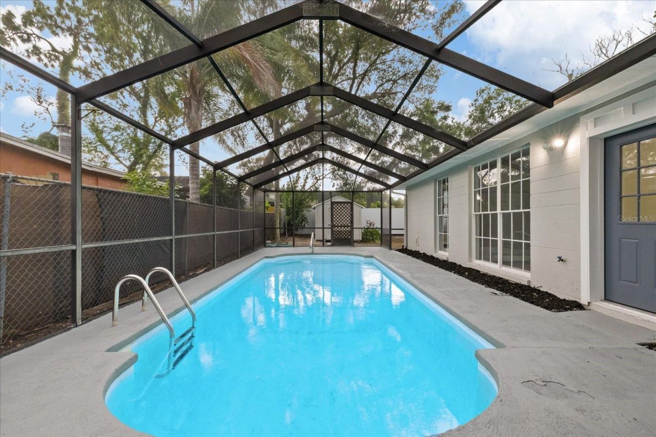 1130 Dogwood Avenue, Tampa, FL 33613 Photo
