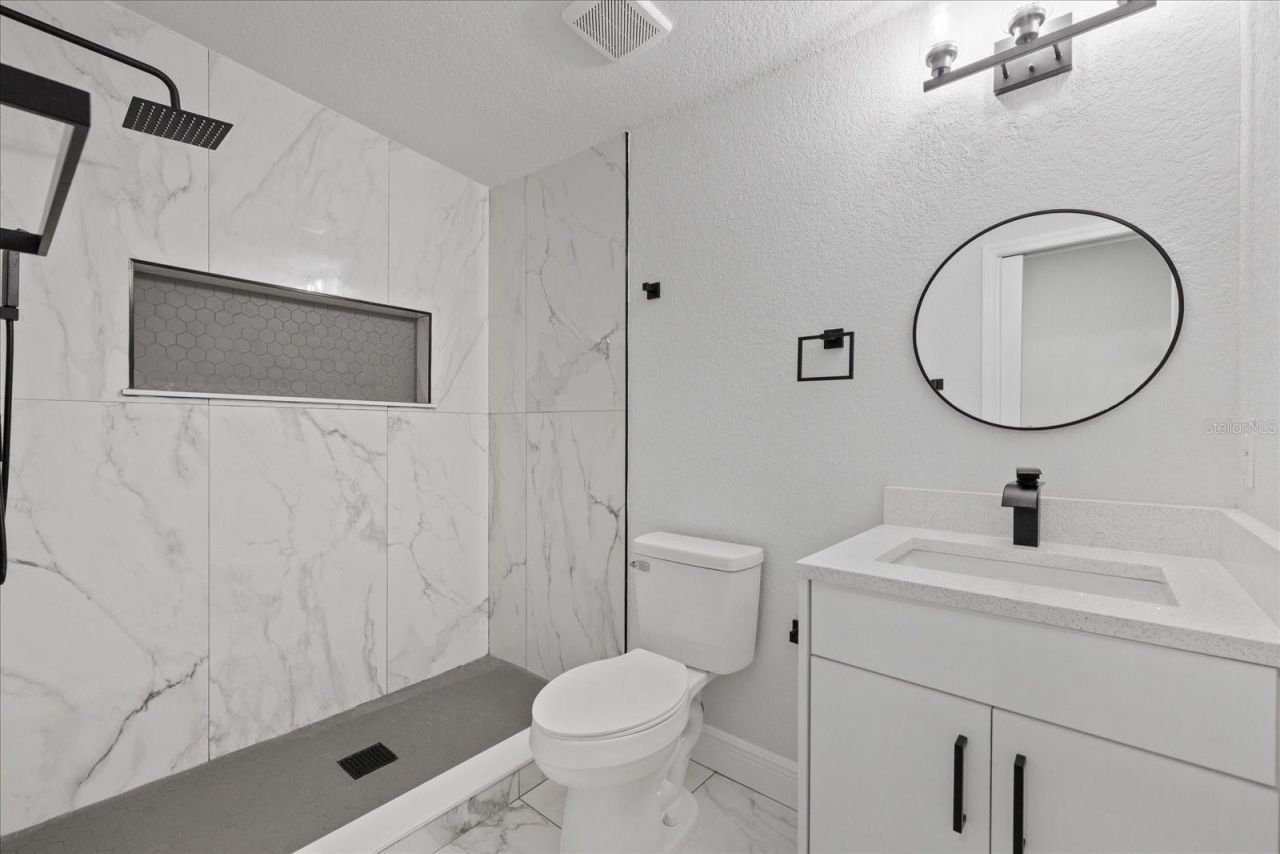 1130 Dogwood Avenue, Tampa, FL 33613 Photo