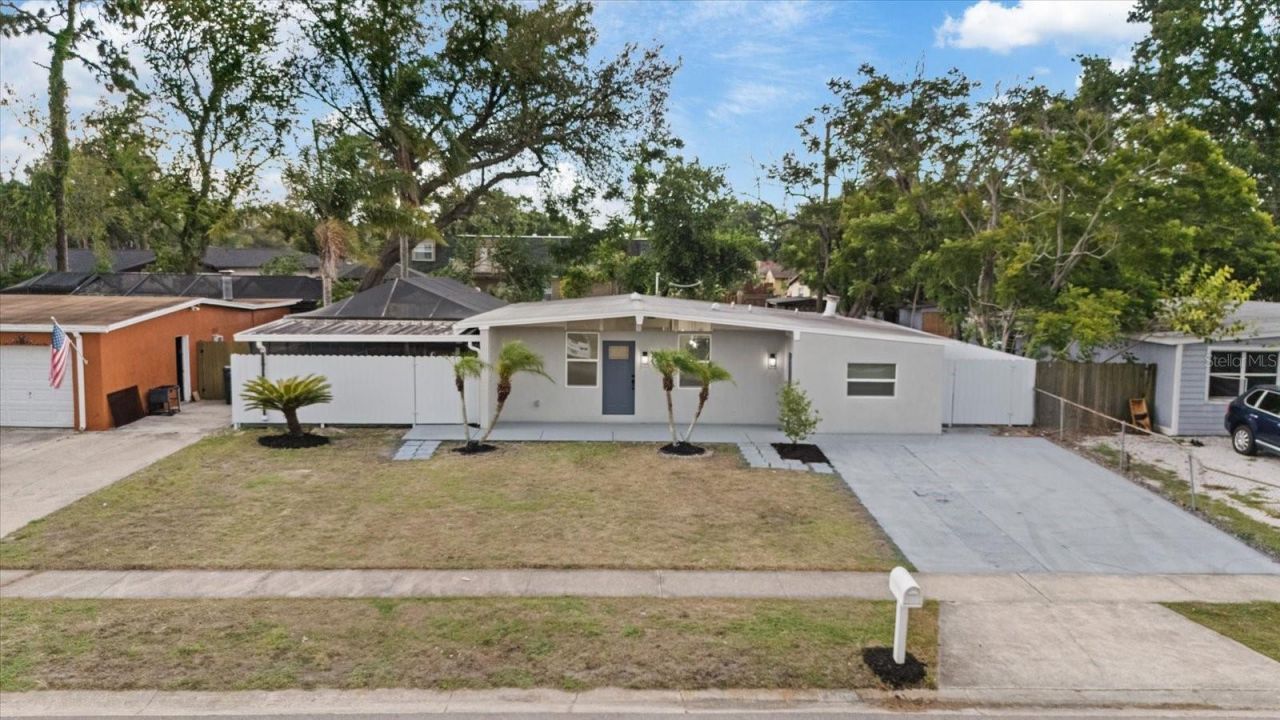 1130 Dogwood Avenue, Tampa, FL 33613 Photo