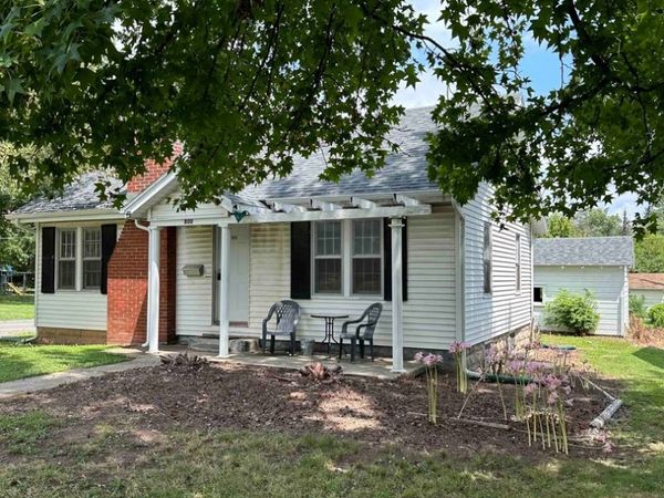 800 S 25th Street , Mt Vernon, IL 62864