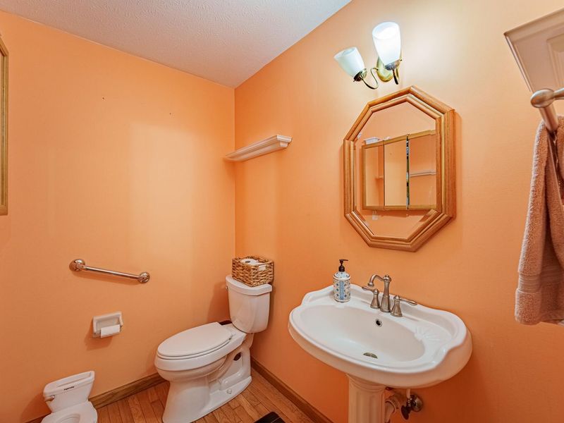 333 Green Oak Drive, Troy, OH 45373 Photo 16