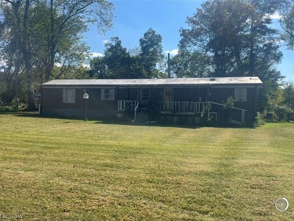 765 Hannaman Lane, Elizabeth, WV 26143