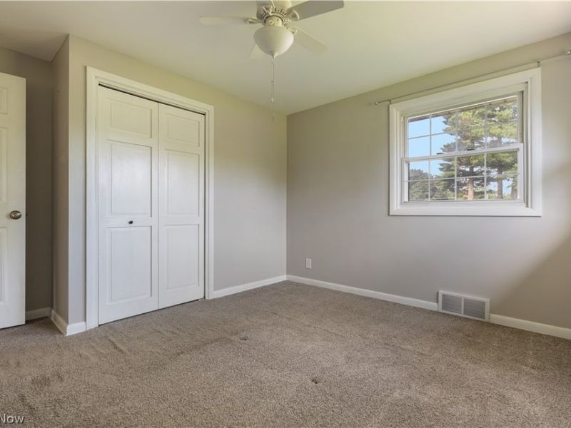 500 N Marion Avenue, Louisville, OH 44641 Photo 23