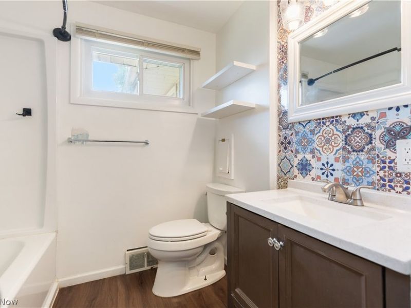500 N Marion Avenue, Louisville, OH 44641 Photo 27