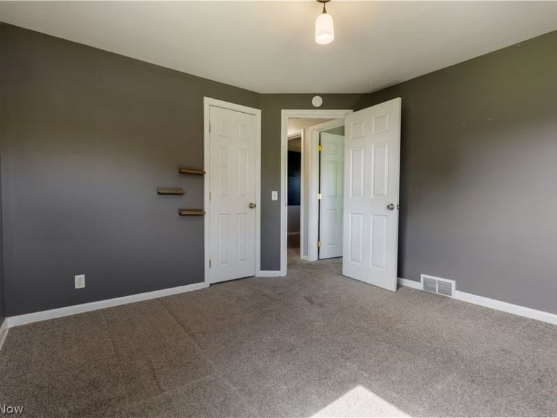 500 N Marion Avenue, Louisville, OH 44641 Photo 31
