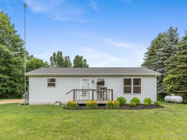 2972 W Kroman Road, Sheridan, MI 48884