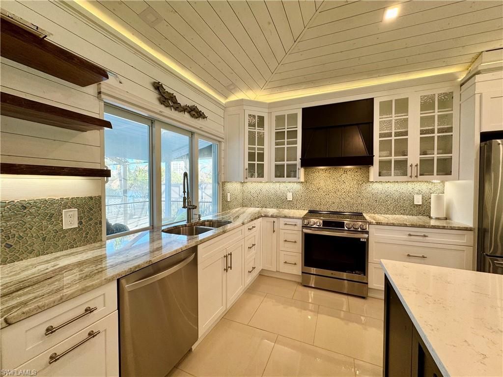8065 Lagoon Rd , Fort Myers Beach, FL 33931 Photo