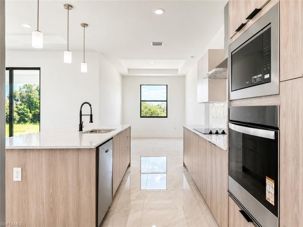 8022 Sunrise Cir , Labelle, FL 33935 Photo
