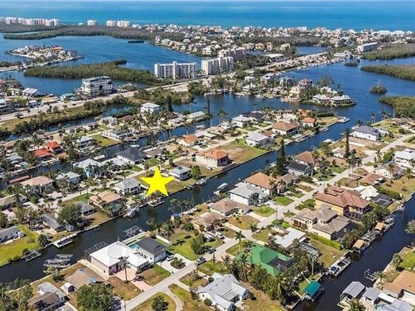 4842 Regal DR , BONITA SPRINGS, FL 34134