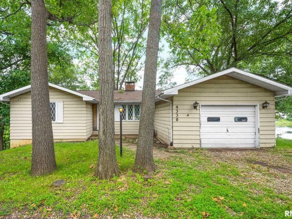 4330 S Banbury Cove, Mapleton, IL 61547