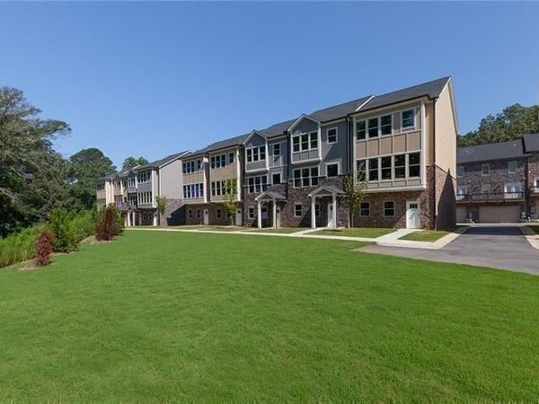 3772 Jack Vernon Circle , Powder Springs, GA 30127