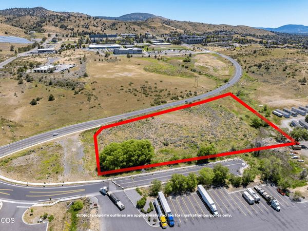 0 Dan O'Brien Way, Unit 202, Klamath Falls, OR 97601