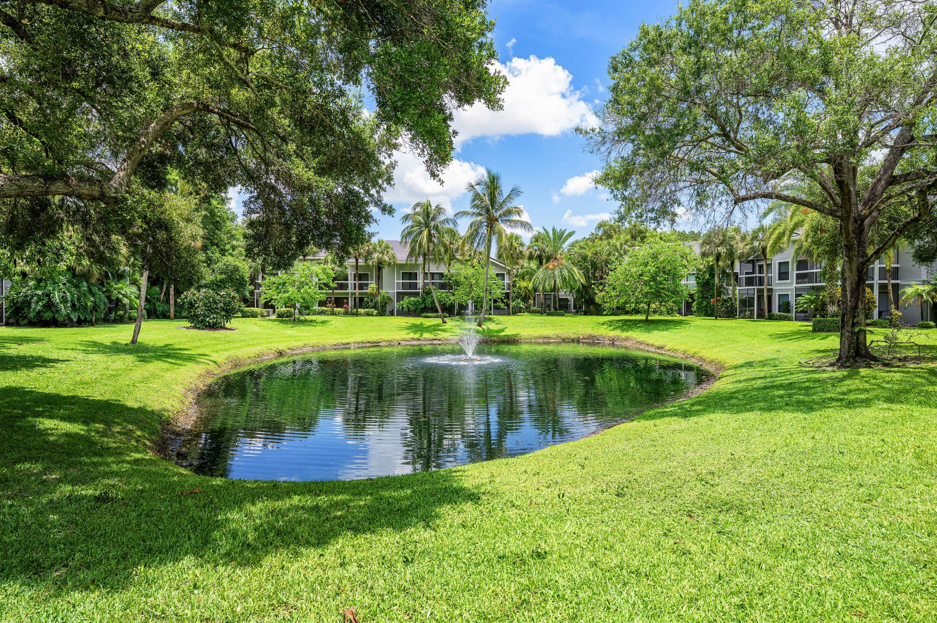 11863 Wimbledon Circle, Unit 504, Wellington, FL 33414 Photo