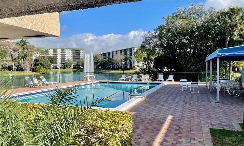 2307 S Cypress Bend Drive, Unit 207a, Pompano Beach, FL 33069 Photo