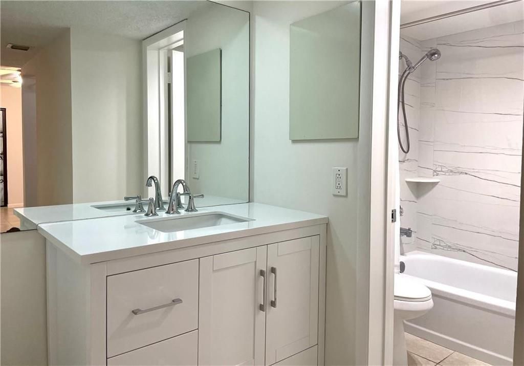 2307 S Cypress Bend Drive, Unit 207a, Pompano Beach, FL 33069 Photo