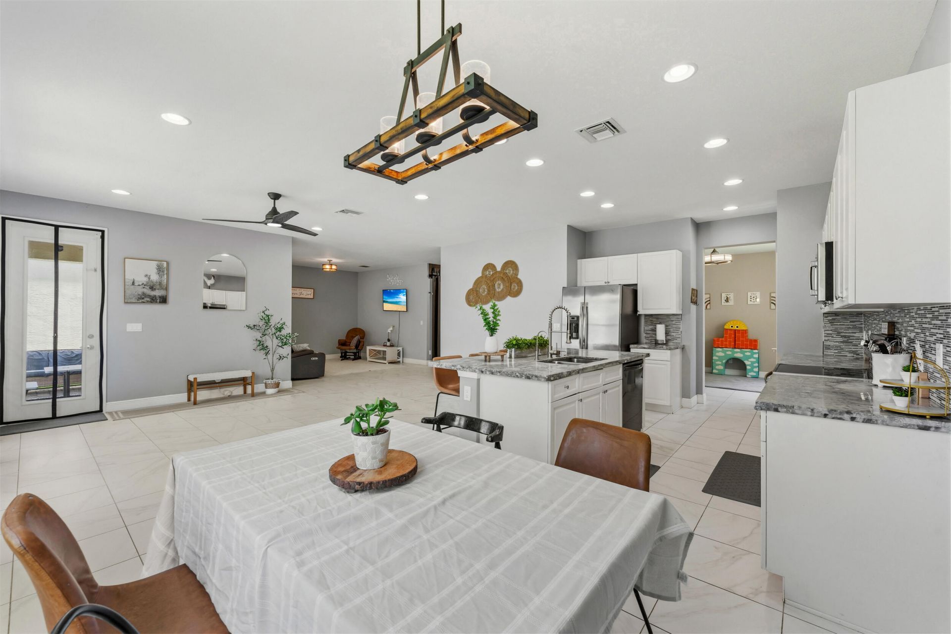 1327 NW Leonardo Circle, Port Saint Lucie, FL 34986 Photo