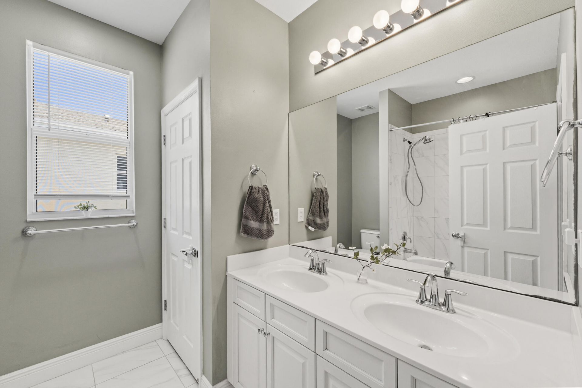 1327 NW Leonardo Circle, Port Saint Lucie, FL 34986 Photo
