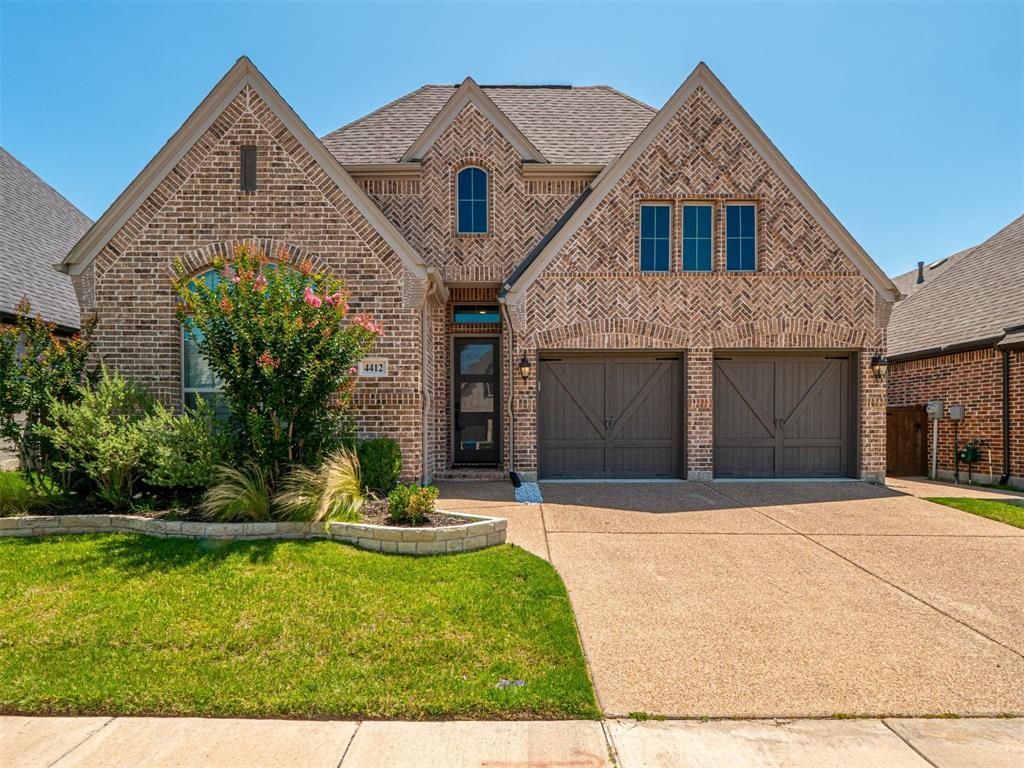 4412 La Roche Avenue, Carrollton, TX 75010 Main Photo