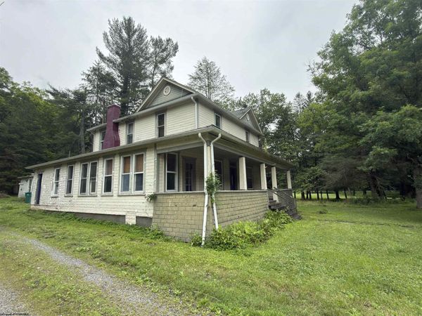 431 Pike Street, Fairmont, WV 26554