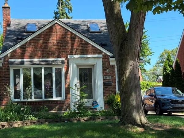 8670 Hazelton Street , Dearborn Heights, MI 48127