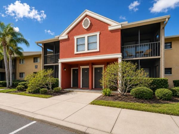 5553 BAYWATER DRIVE , TAMPA, FL 33615