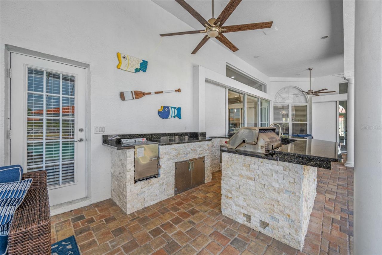 9801 Compass Point Way, Tampa, FL 33615 Photo