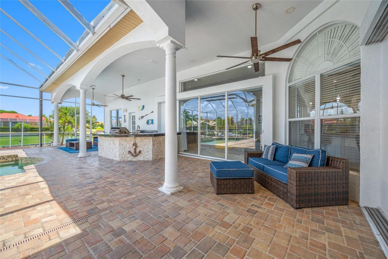 9801 Compass Point Way, Tampa, FL 33615 Photo