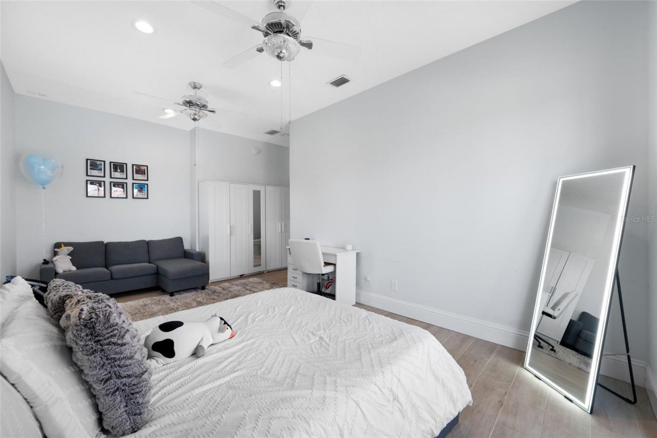 9801 Compass Point Way, Tampa, FL 33615 Photo