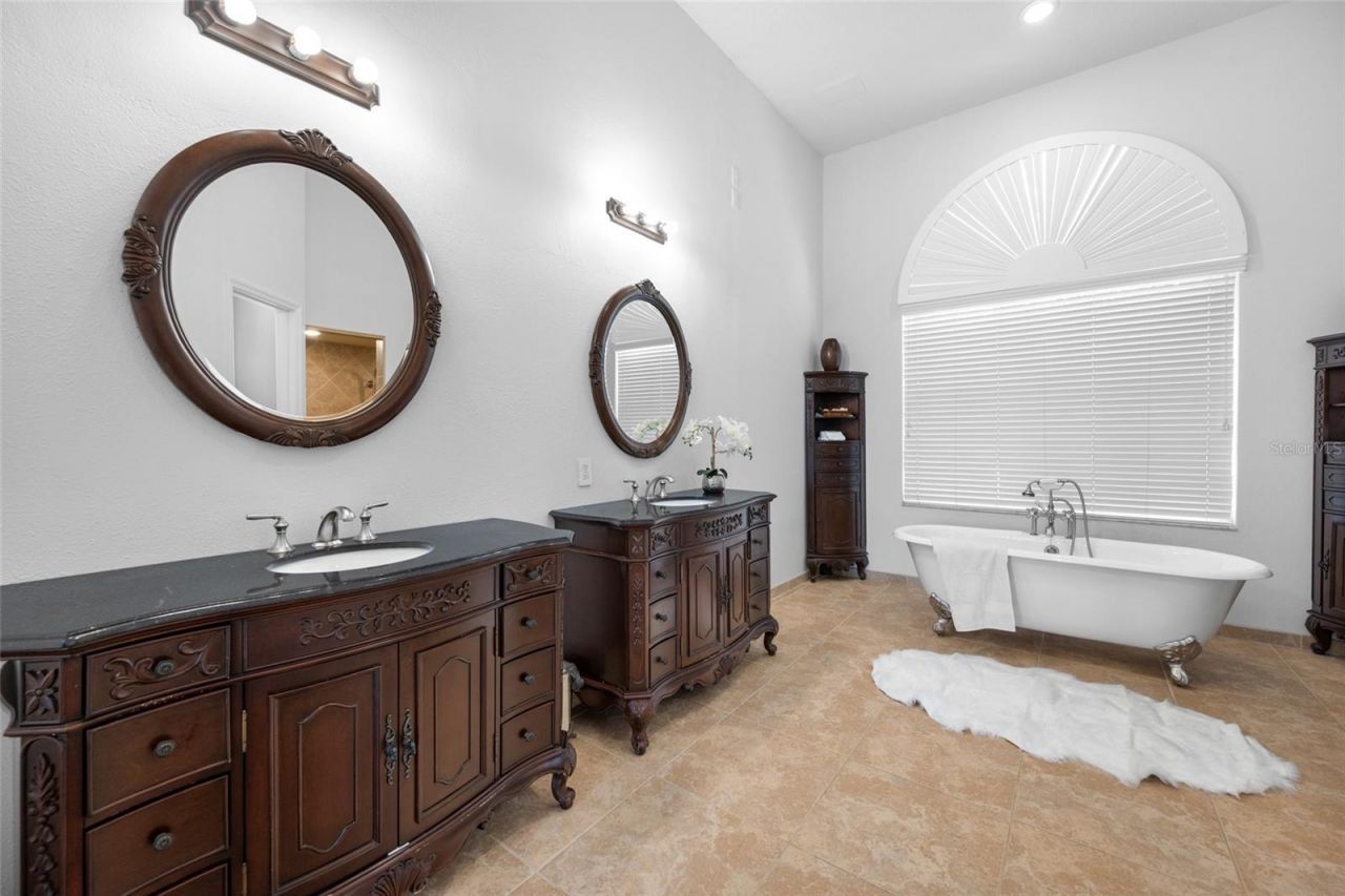 9801 Compass Point Way, Tampa, FL 33615 Photo